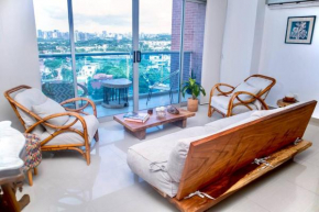 Cómodo apartamento de 2 habitaciones/ 2 baños con piscina y bella vista